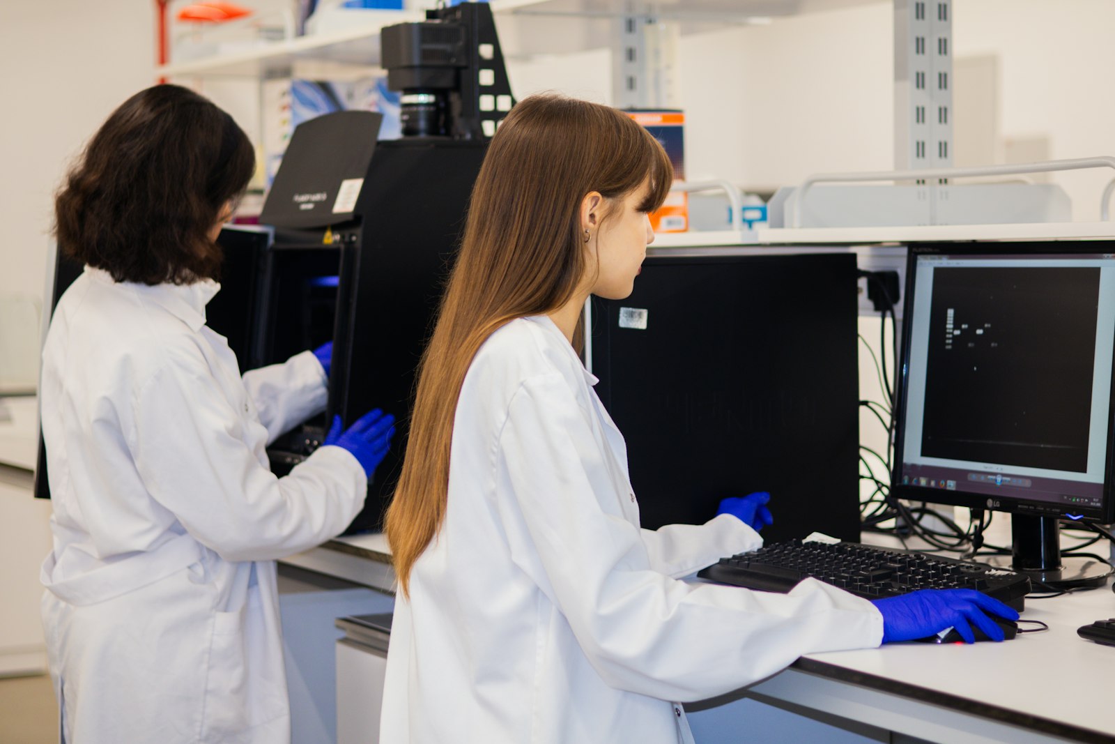 Exalta, la aceleradora deeptech de la Usach y Corfo, prepara startups para competir por capital, pero no aporta ninguno